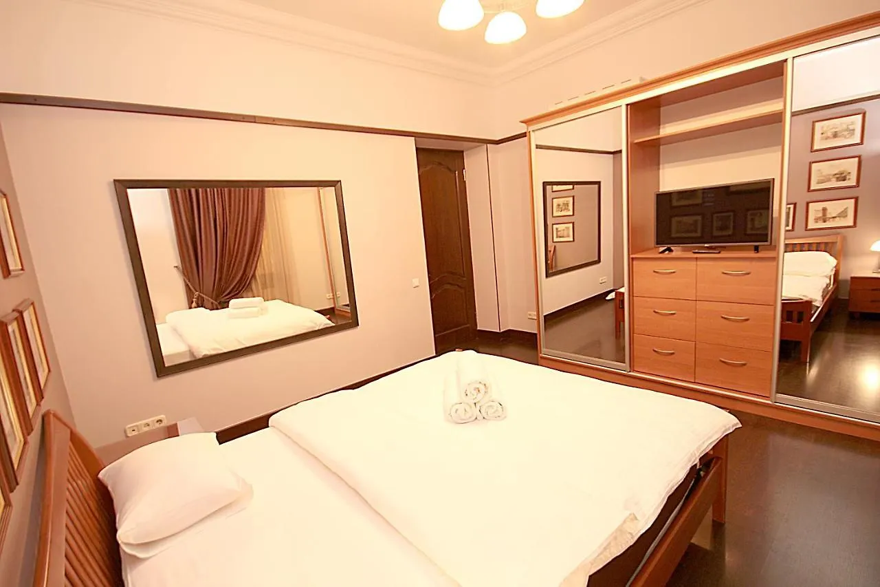 Inn Home Apartments - Kreshchatyk Area كييف