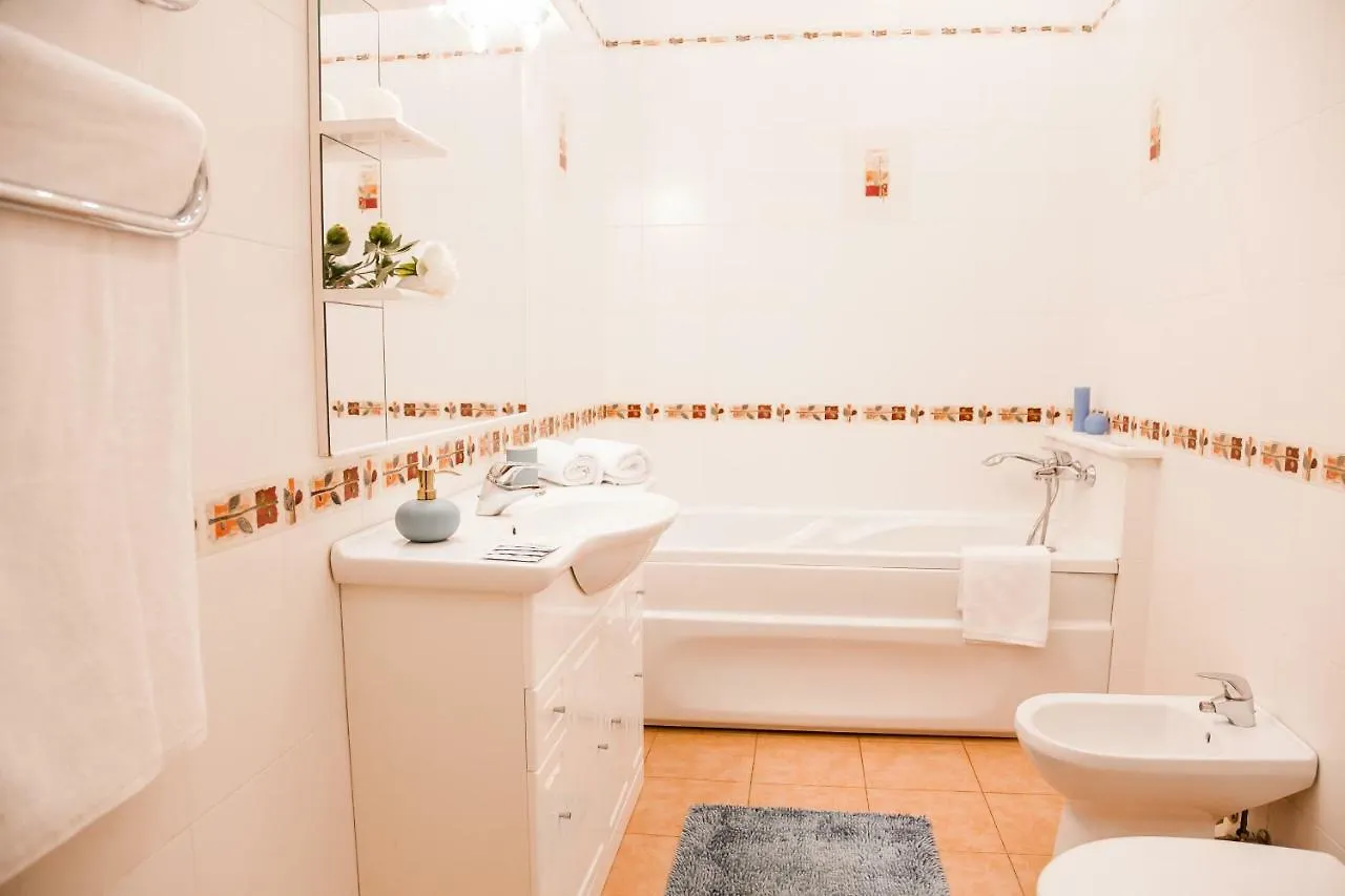 Inn Home Apartments - Kreshchatyk Area كييف